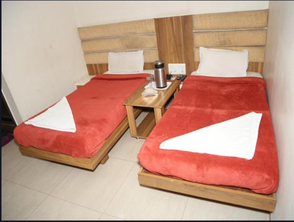 Midtown Hotel Amhedabad Dış mekan fotoğraf