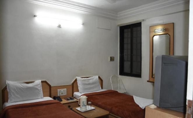 Midtown Hotel Amhedabad Dış mekan fotoğraf
